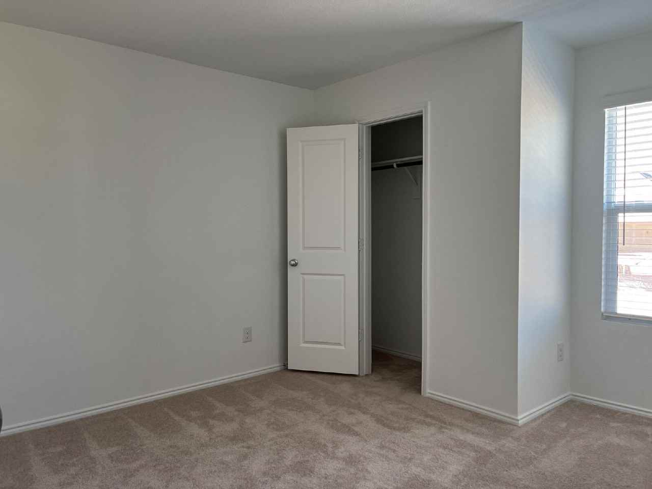 900 Mountain Laurel Rd - Photo 6 of 10