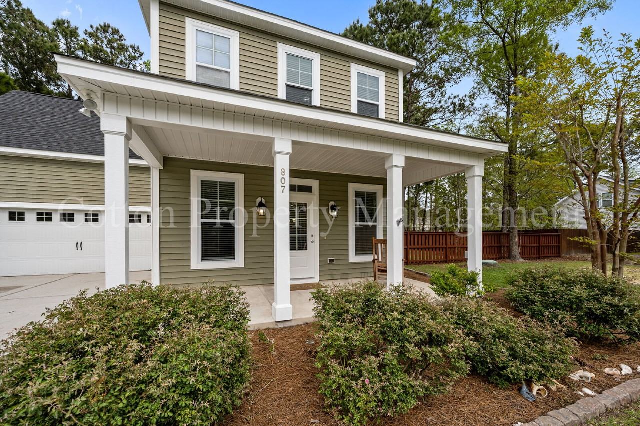 807 Dan Owen Dr - Photo 5 of 50
