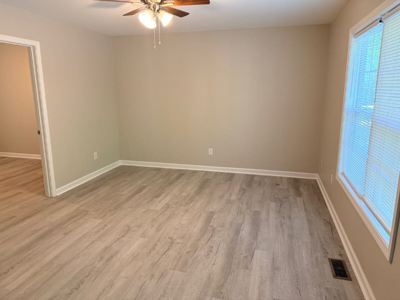 134 Spruce St - Photo 7 of 19