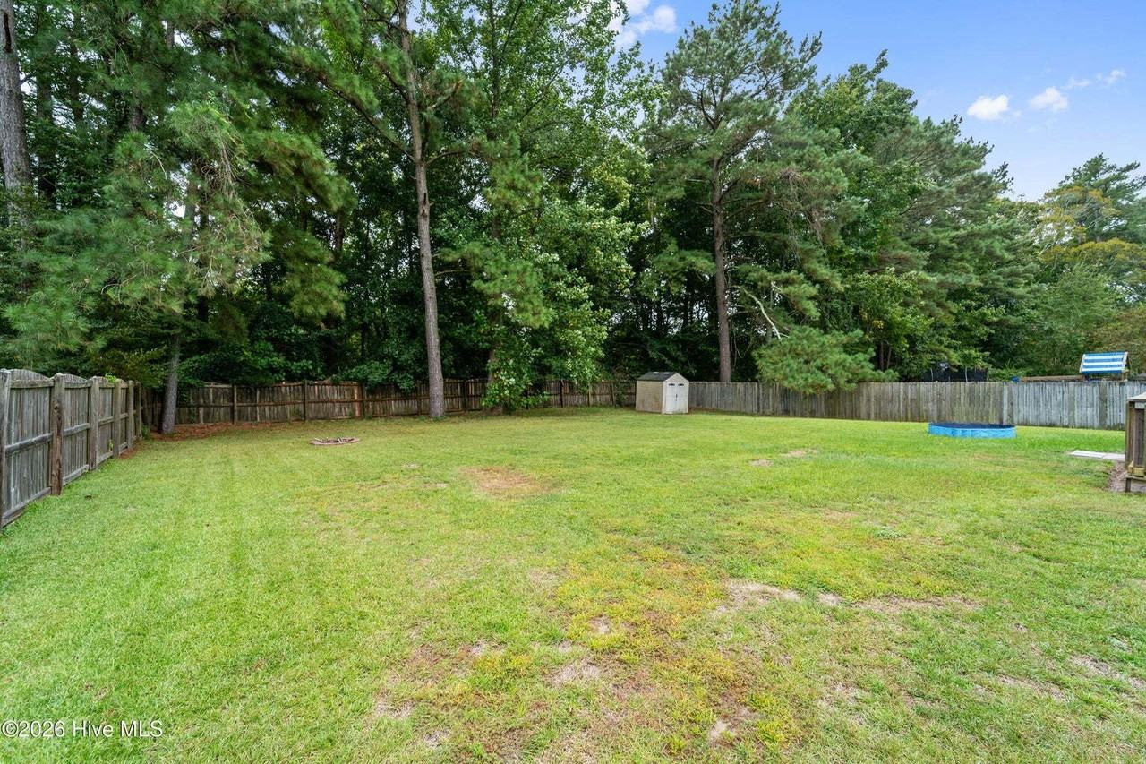 183 Bridlewood Dr - Photo 2 of 15