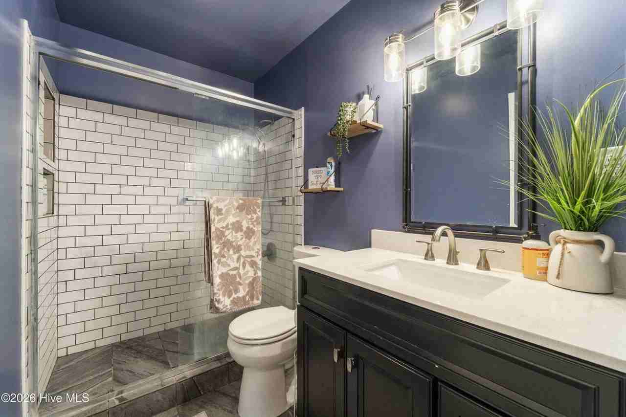 183 Bridlewood Dr - Photo 6 of 15