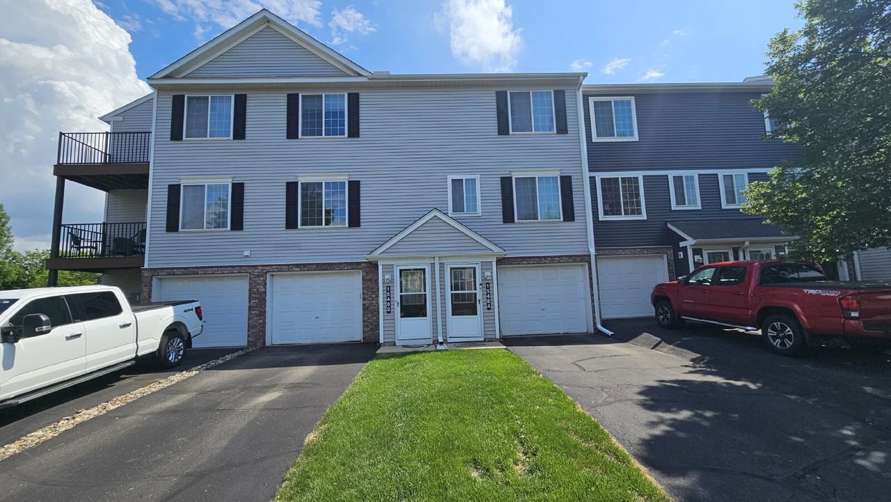 15482 Flight Way - Photo 3 of 10