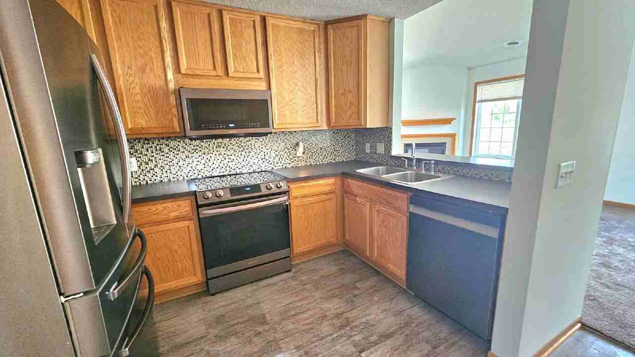 15482 Flight Way - Photo 5 of 10