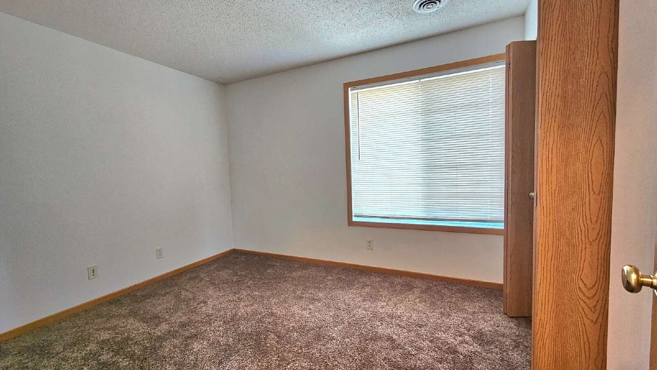 15482 Flight Way - Photo 7 of 10