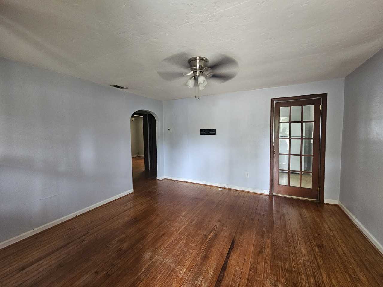 3808 N 10th Ave - Photo 2 of 5