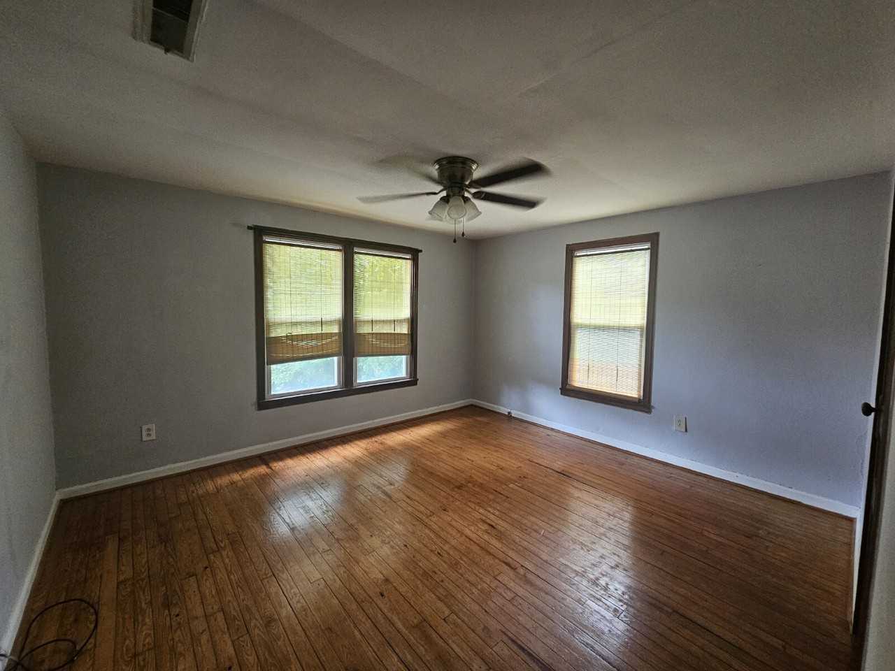 3808 N 10th Ave - Photo 3 of 5