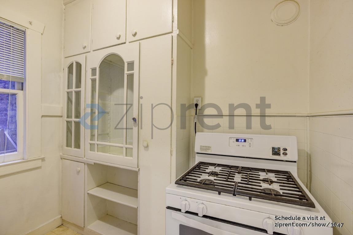 919 Sutter St #24 - Photo 5 of 10
