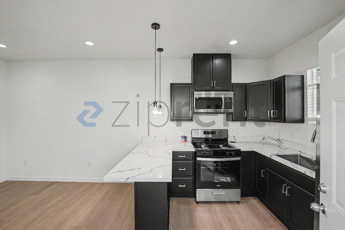 2814 1/4 W Ave - Photo 2 of 15