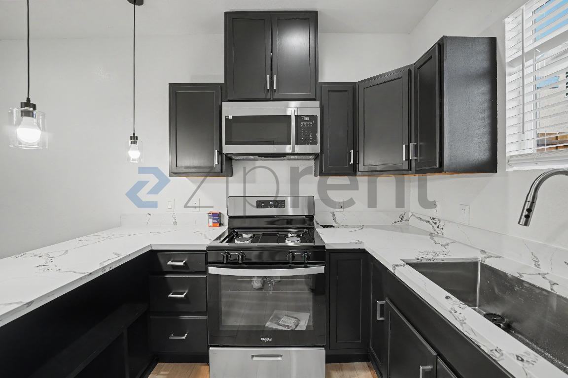 2814 1/4 W Ave - Photo 6 of 15
