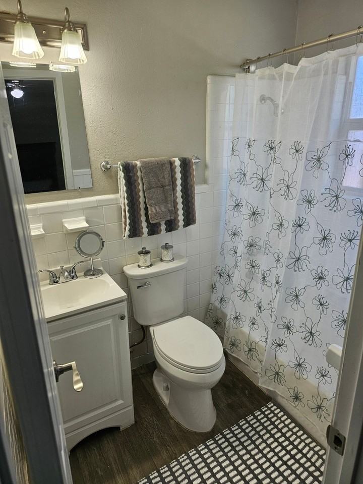 Soaring Eagle Apartments - Photo 3 of 12