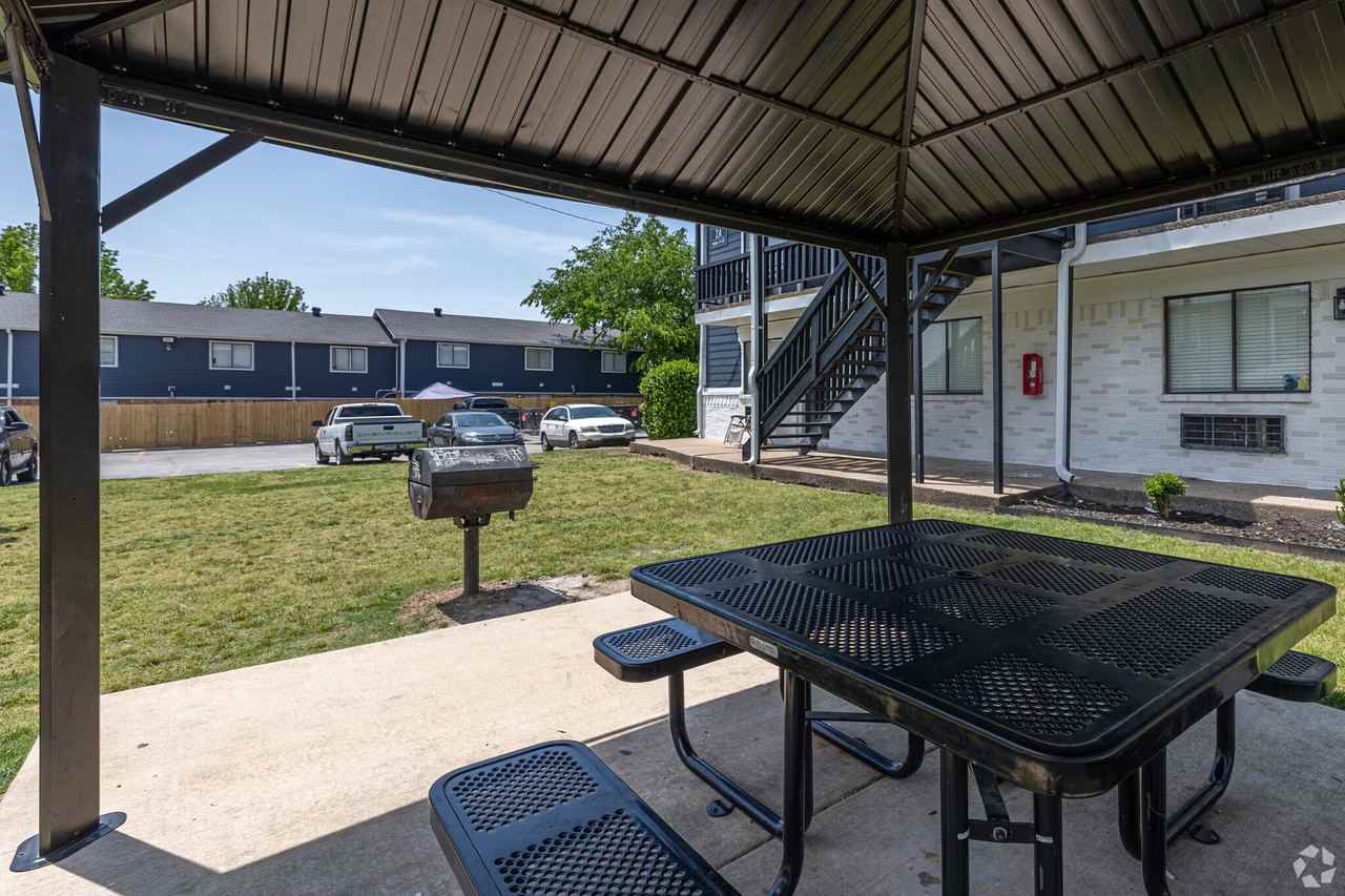 The Parker on Black Oak - Photo 6 of 32