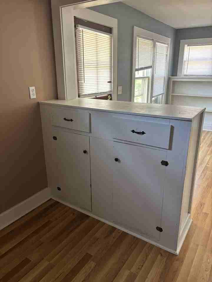 321 W Allen St - Photo 3 of 8