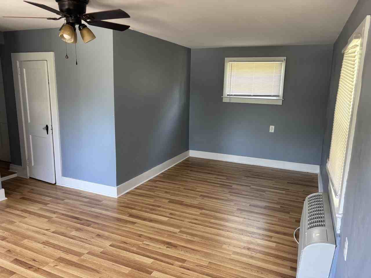 321 W Allen St - Photo 7 of 8