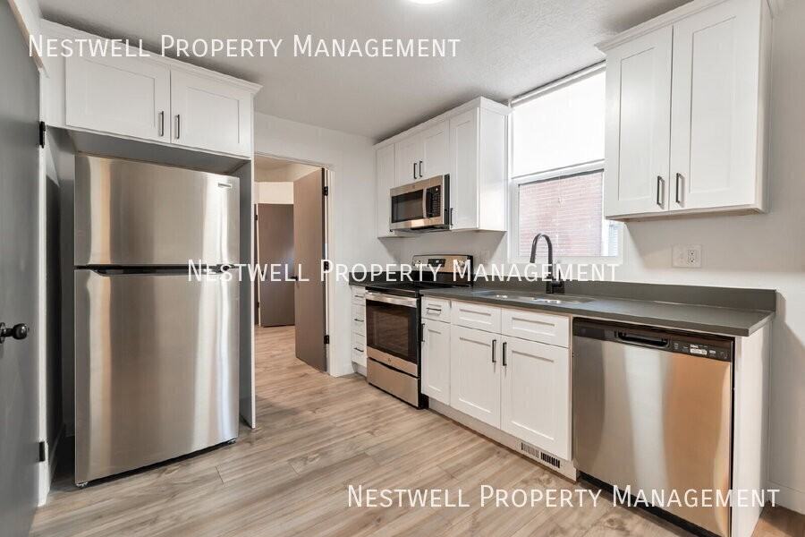 1046 W Euclid Ave - Photo 3 of 19