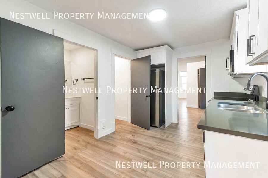 1046 W Euclid Ave - Photo 5 of 19