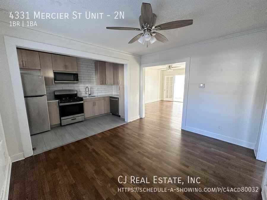 4331 Mercier St #2N - Photo 4 of 10