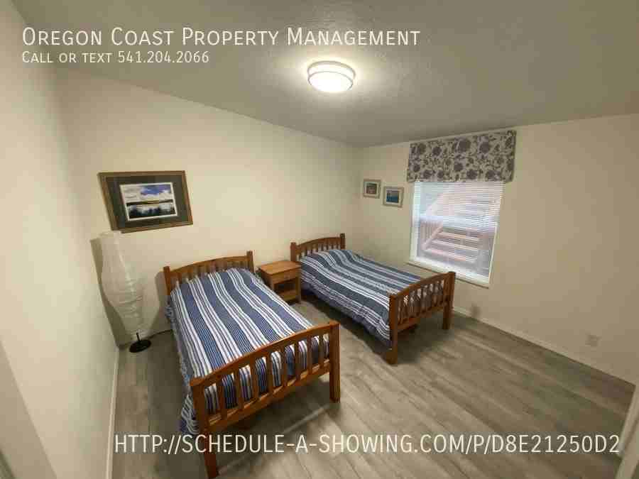 227 Nw 55th St - Photo 7 of 12