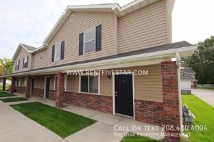 560 Raven Way Apt D #Apt D - Photo 1 of 1