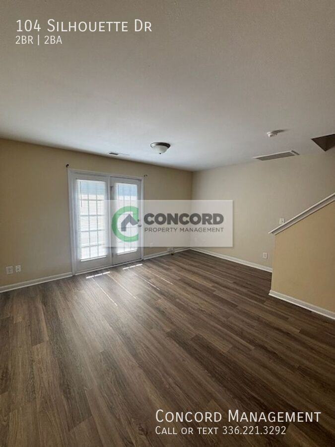 104 Silhouette Dr - Photo 2 of 17