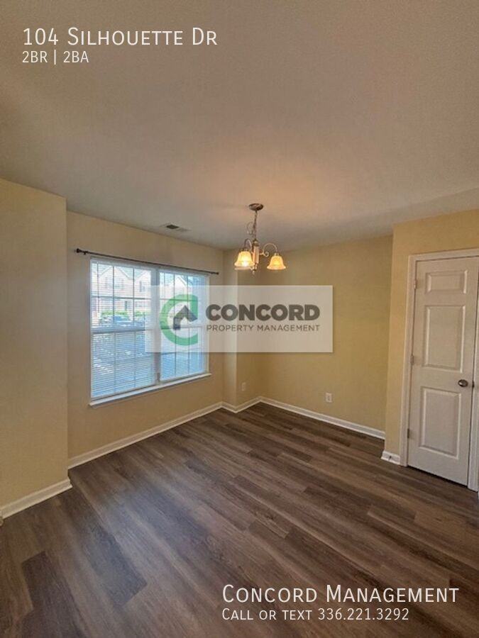 104 Silhouette Dr - Photo 5 of 17