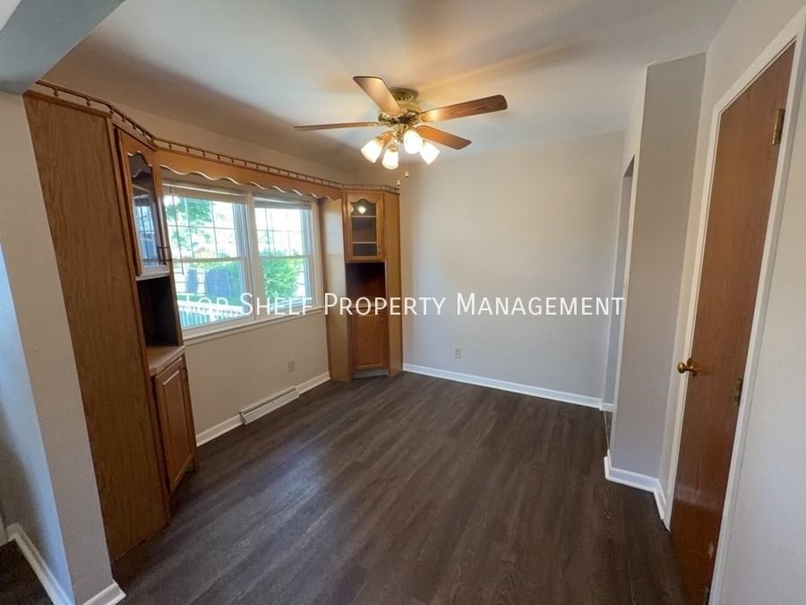 514 Sw Cherry St - Photo 4 of 10