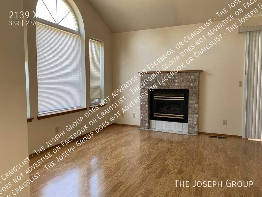 2139 Xenia Ln - Photo 2 of 17