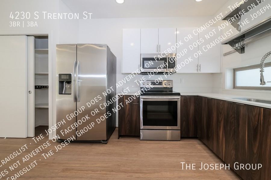 4230 S Trenton St - Photo 6 of 19