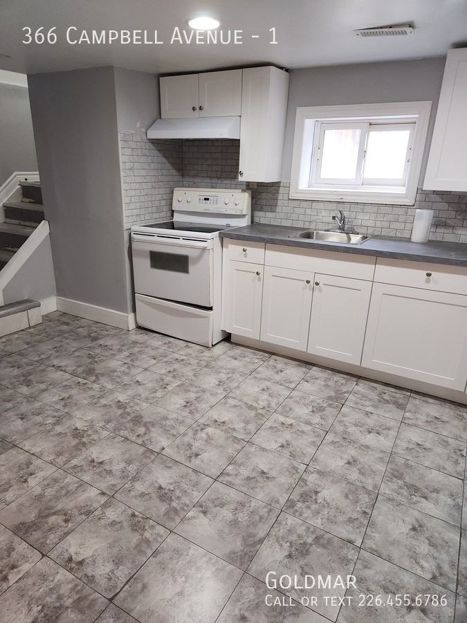 366 Campbell Ave #1 - Photo 5 of 12