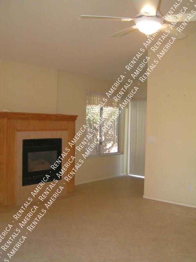 13182 W Cypress St - Photo 5 of 14