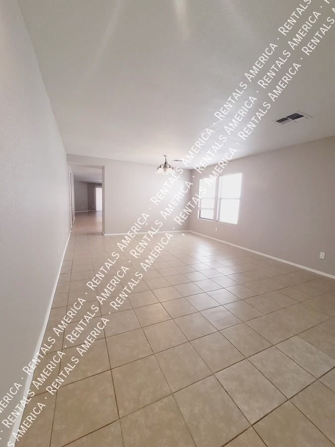 776 E Cowboy Cove Trl - Photo 2 of 23