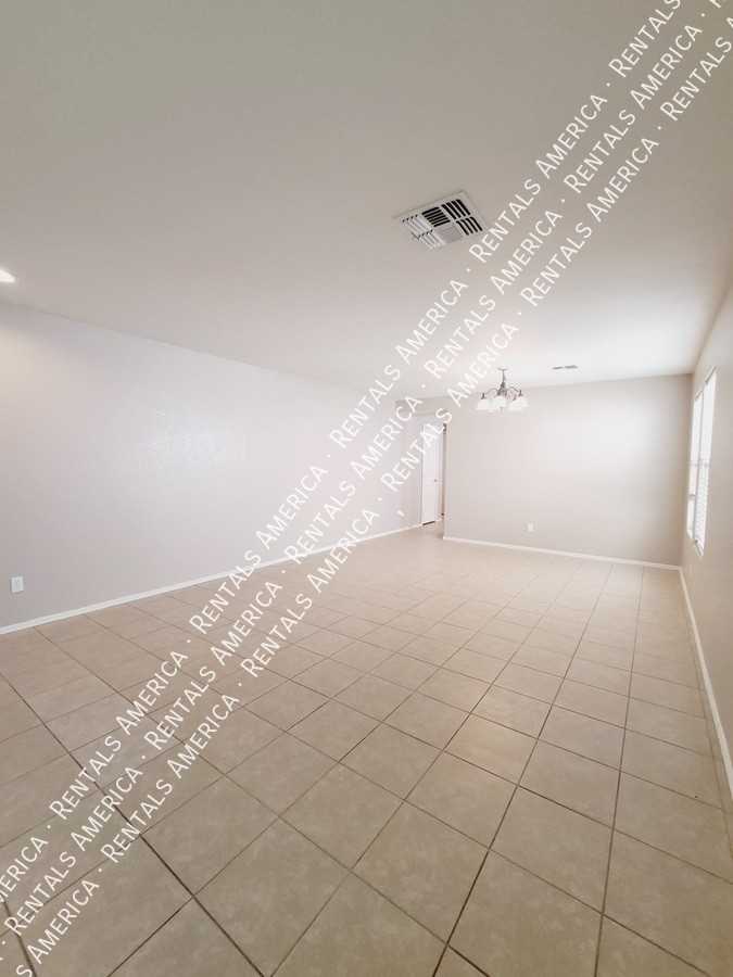776 E Cowboy Cove Trl - Photo 3 of 23