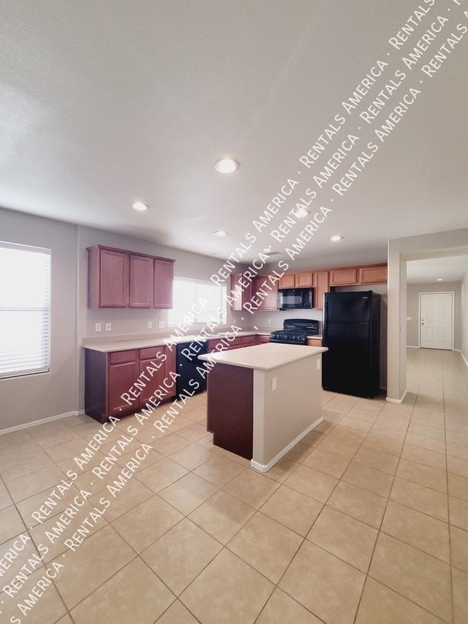 776 E Cowboy Cove Trl - Photo 5 of 23