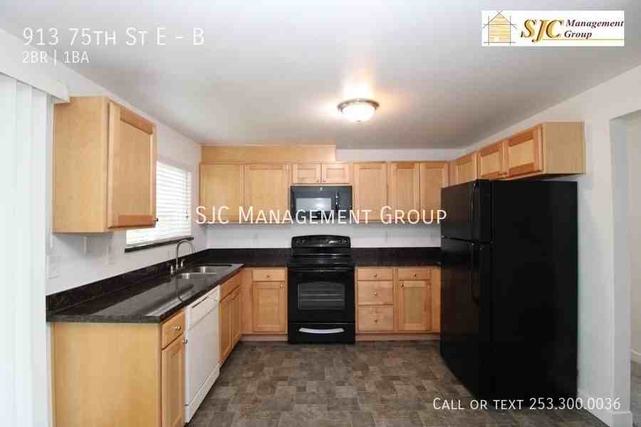913 75th St E #B - Photo 6 of 13