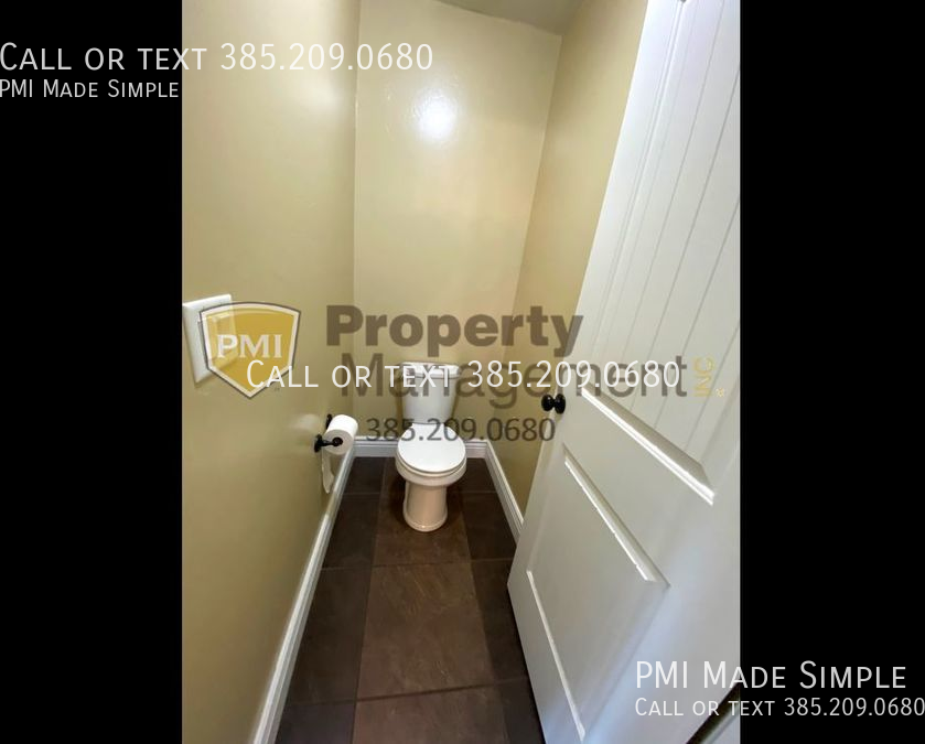 1376 S 740 E - Photo 5 of 24