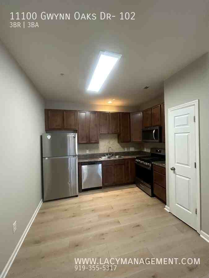 11100 Gwynn Oaks Dr - Photo 5 of 18