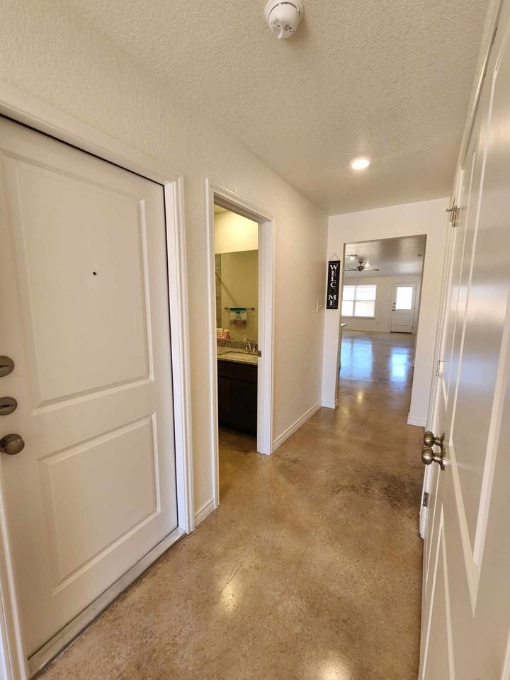 Beautiful Duplex for Rent  3 bedroom/2 bath – 1305 Concord Dr, Copperas Cove, TX - Photo 6 of 7