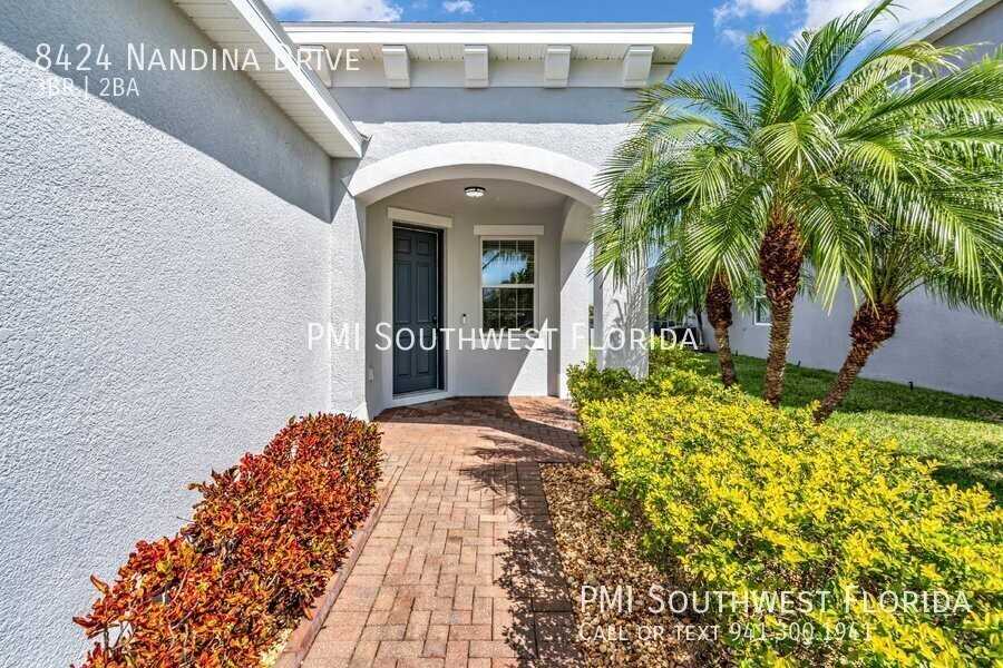 8424 Nandina Dr - Photo 4 of 29