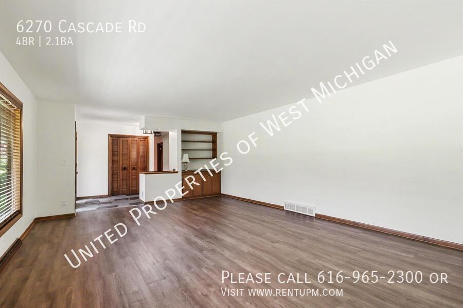 6270 Cascade Rd Se - Photo 6 of 18