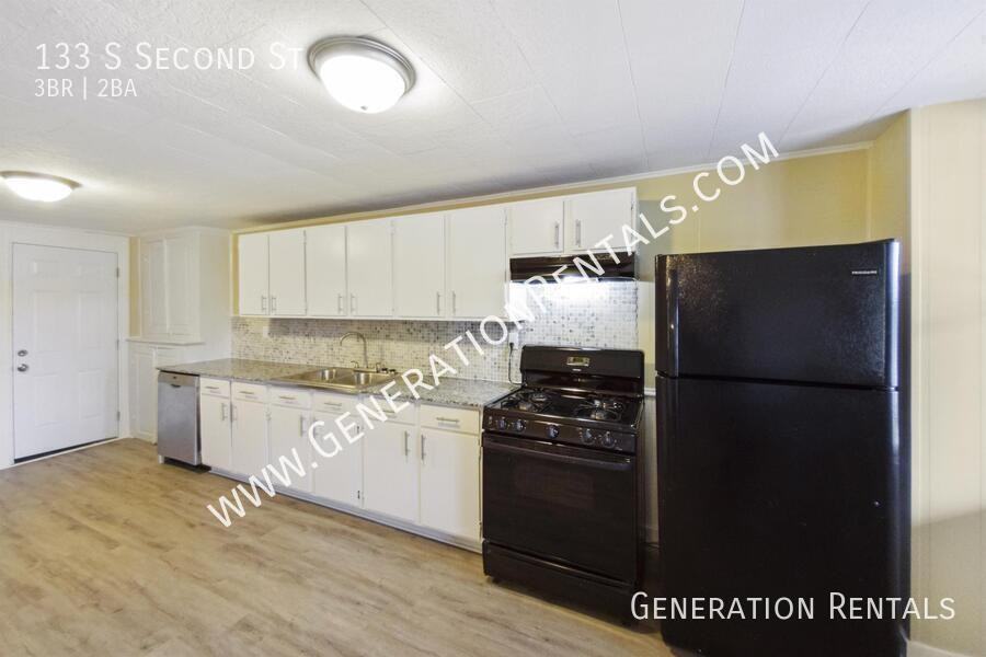 133 S 2nd St - Photo 2 of 12