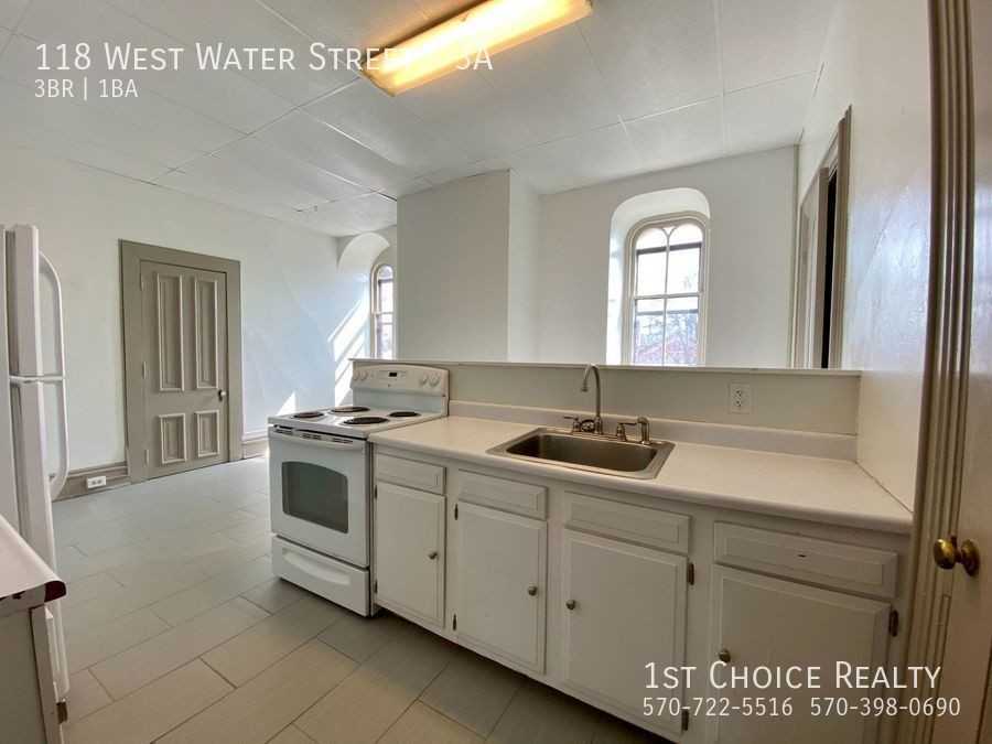 118 W Water St #3A - Photo 2 of 16