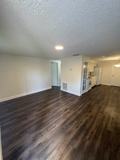 919 34th Ave W #B - Photo 1 of 1