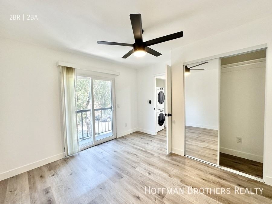 5440 Carlton Way #103 - Photo 6 of 7