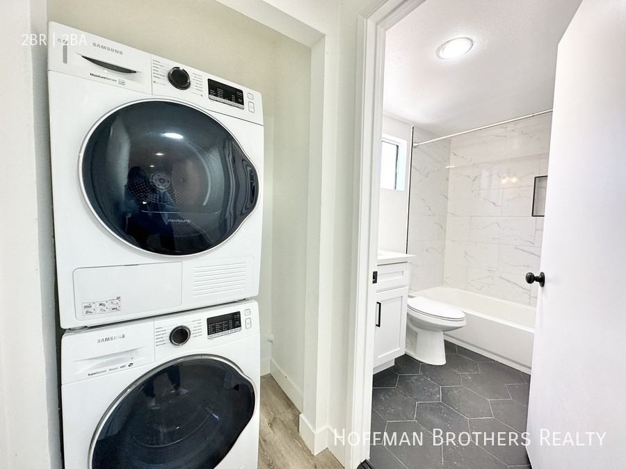 5440 Carlton Way #103 - Photo 7 of 7