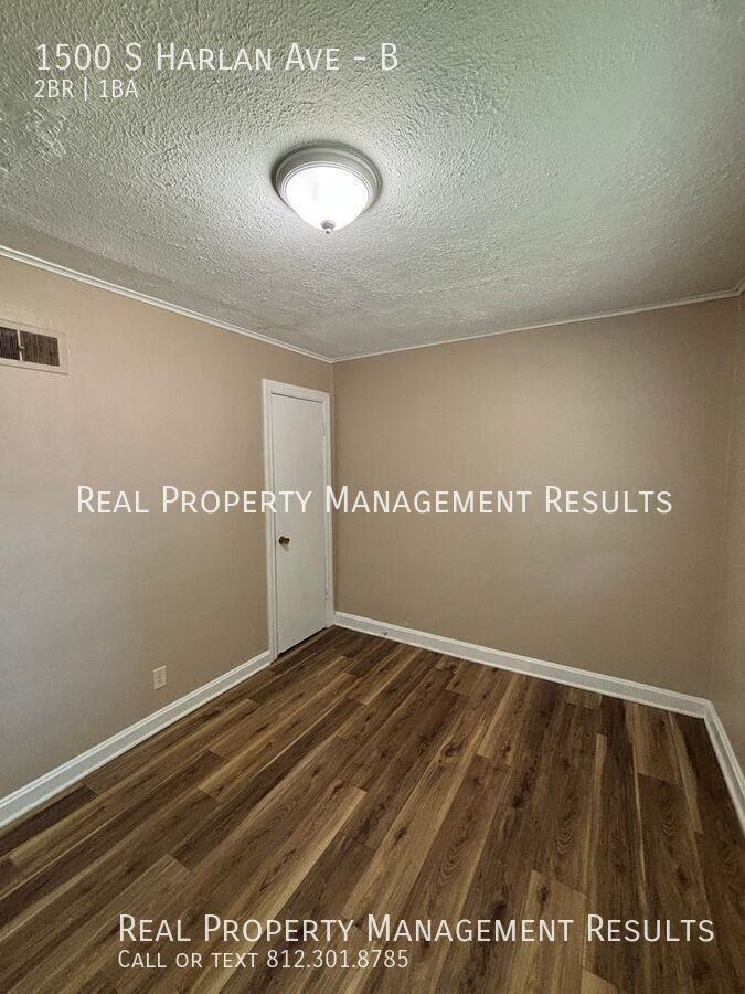 1500 S Harlan Ave #B - Photo 7 of 12