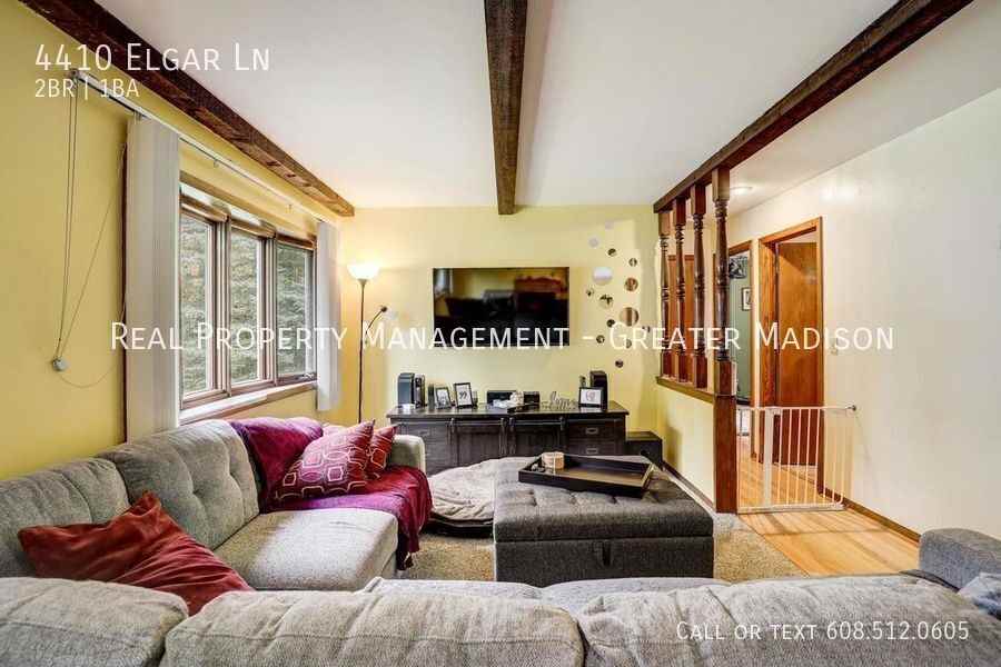 4410 Elgar Ln - Photo 4 of 40