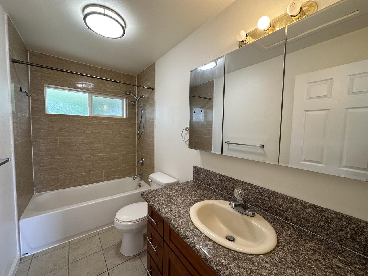 617 Hoohale St #2 - Photo 5 of 10