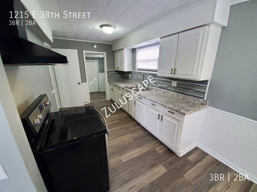 1215 E 38th St - Photo 4 of 18
