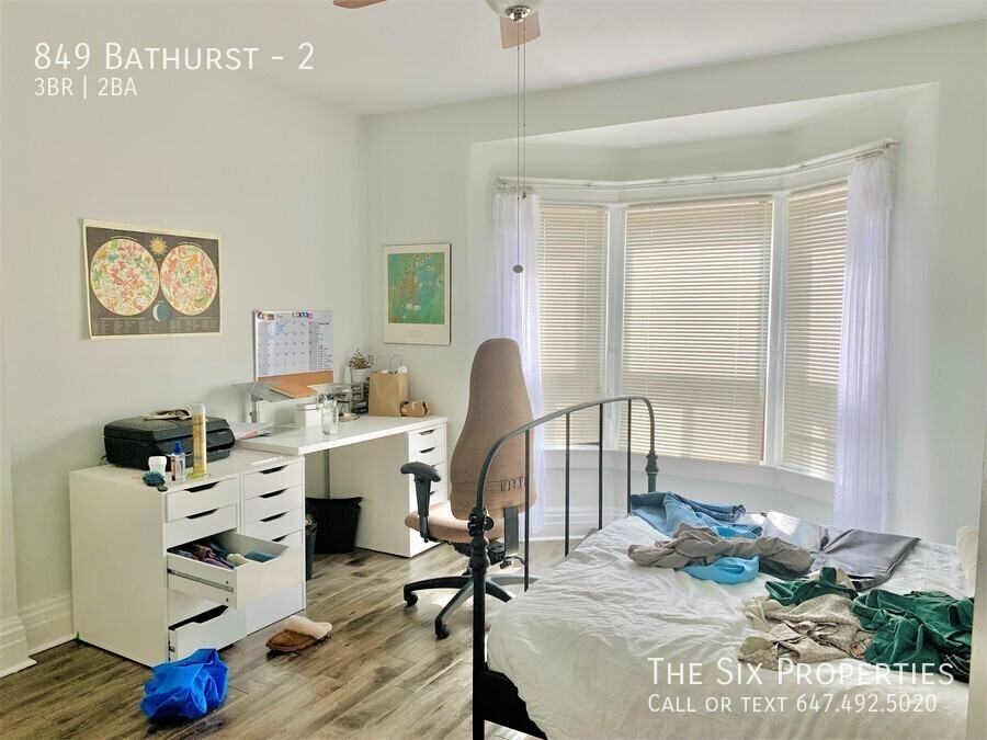 849 Bathurst St #2 - Photo 3 of 20