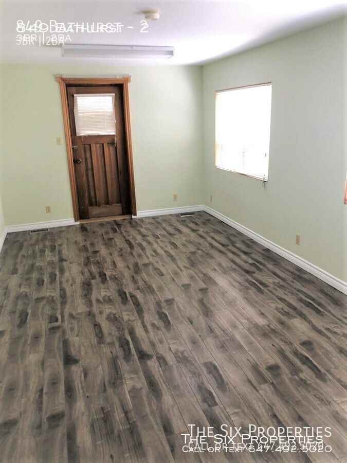 849 Bathurst St #2 - Photo 7 of 20