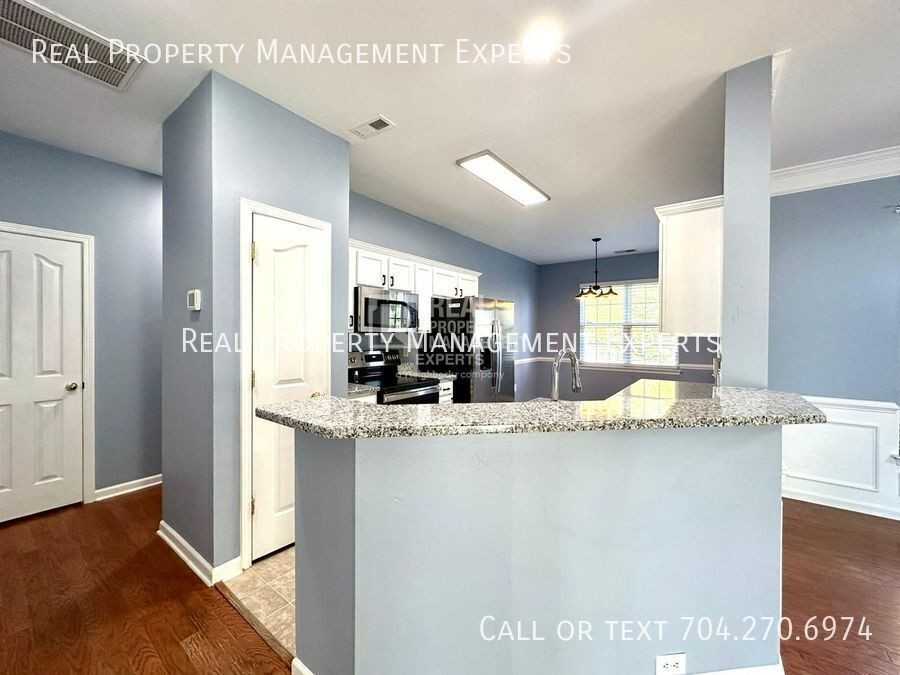8815 Firestreak Dr - Photo 2 of 22
